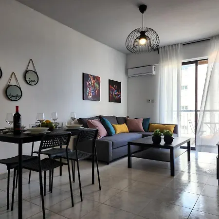Kay's City & Seaview One Bedroom Apartment