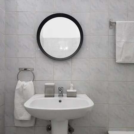 Kay's & Seaview One Bedroom アパート